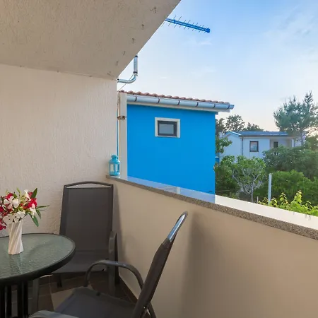 Hébergement de vacances In With Terrace
